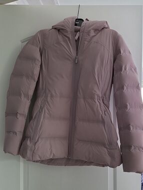 Lululemon Pink Puffer Jacket With Hood Size 6